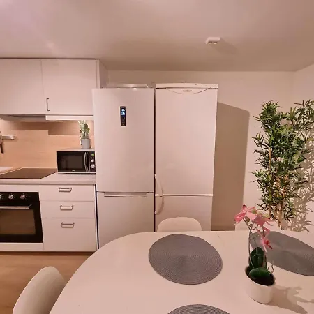 Deluxe For Rent - King Bed, Fully Equipped, Near Center * Stavanger